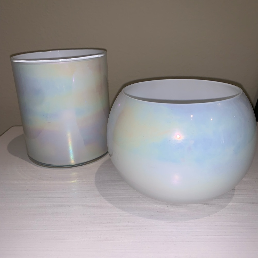 2 vases